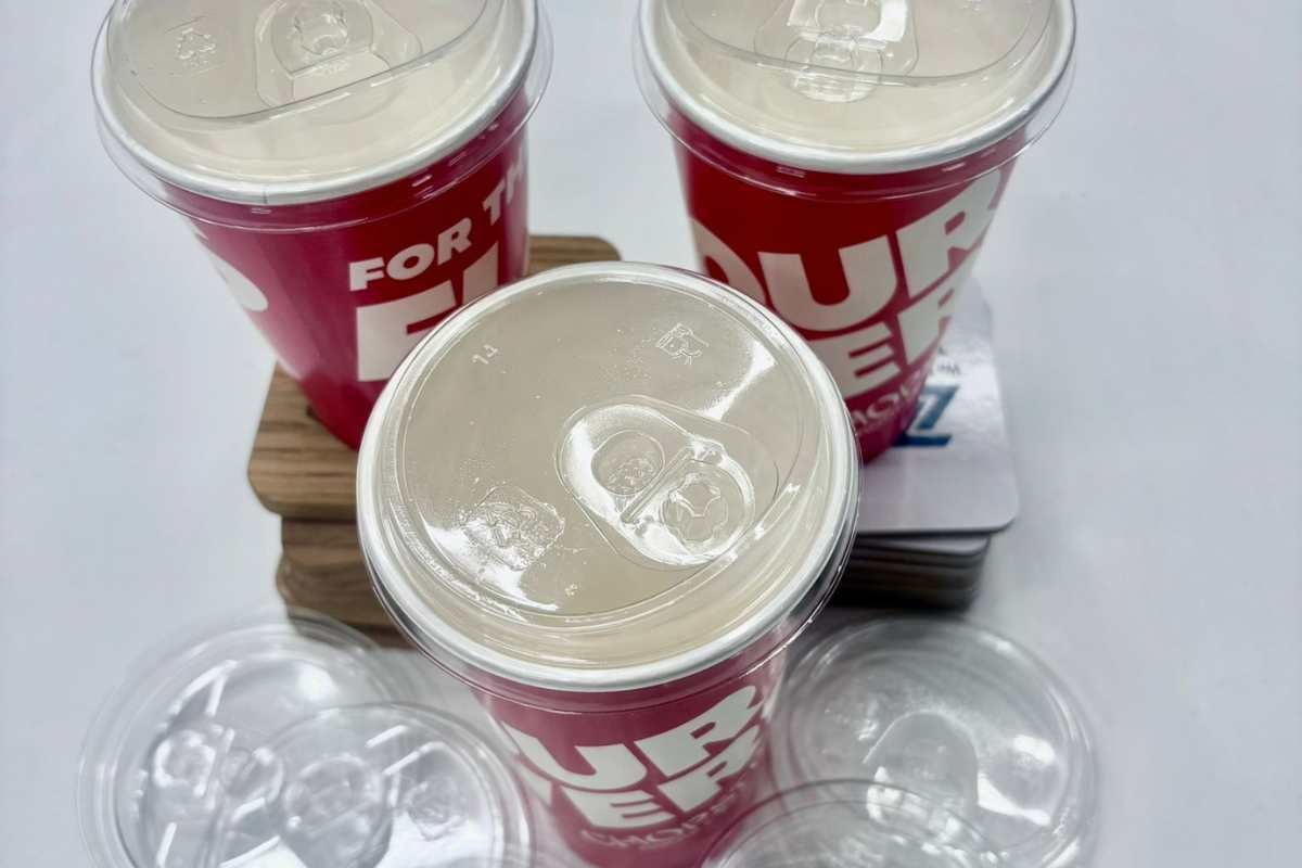 Zeus Food -rPET strawless